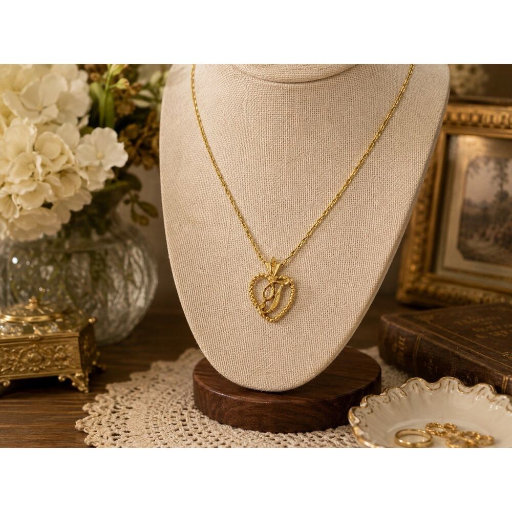 Vintage 14K Gold Electroplated Initial T Heart Pendant Necklace 18” - Picture 2 of 8